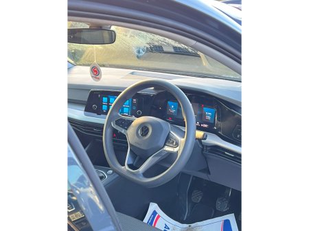 2022 Volkswagen Golf 2.0 TDI 115HP €24,950 thumbnail