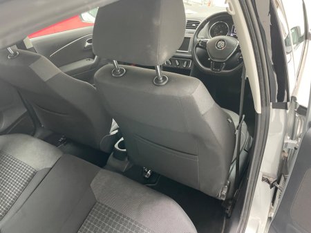 2015 Volkswagen Polo - thumbnail 15