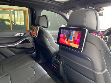 2021 BMW X5 xDrive45e M Sport €64,950 thumbnail