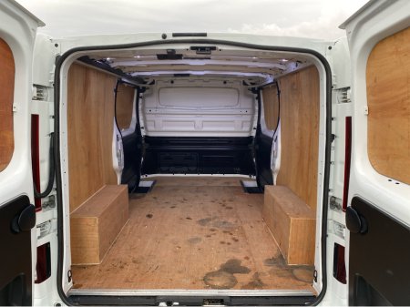 2024 Renault Trafic Red edition LWB 2.0 170BHP Automatic €31,500 thumbnail