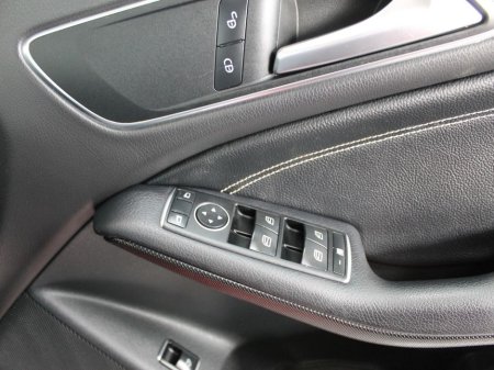 2018 Mercedes-Benz CLA Class - thumbnail 28