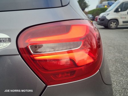 2017 Mercedes-Benz A Class A180 Sport €18,995 thumbnail