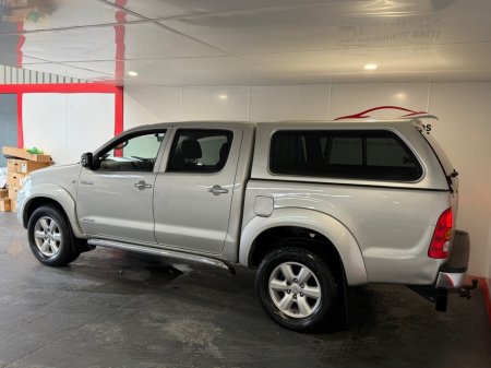 2011 Toyota Hilux - thumbnail 7