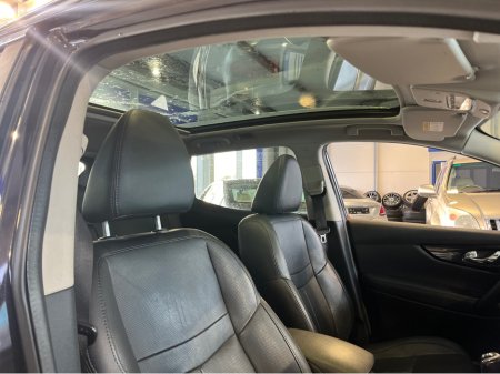 2016 Nissan Qashqai - thumbnail 14