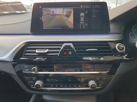 2020 BMW 5 Series 530e M Sport Saloon €32,995 thumbnail