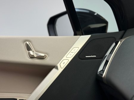 2023 BMW iX - thumbnail 17