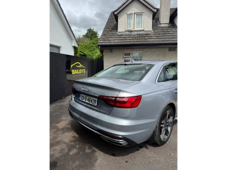 2023 Audi A4 35 TDI 163HP S Tronic SE €38,950 thumbnail