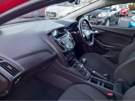 2015 Ford Focus STYLE 1.6 TDCI 95PS 5DR 4DR €8,750 thumbnail