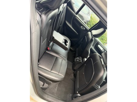 2018 Volvo XC40 D4 AWD MOMENTUM AT 5DR AU AUTO €25,950 thumbnail