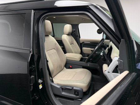2020 Land Rover Defender - thumbnail 13