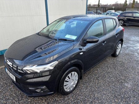 2025 Dacia Sandero ESSENTIAL TCE90 GSR2 5 €18,950