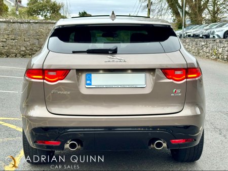 2016 Jaguar F-Pace - thumbnail 7