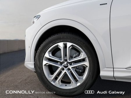 2026 Audi Q5 Q5 S-LINE E-HYBRID A/T €78,995 thumbnail