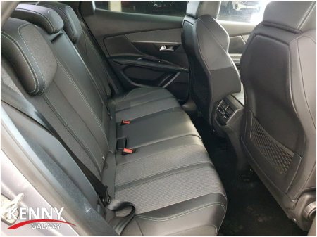 2022 Peugeot 3008 - thumbnail 31