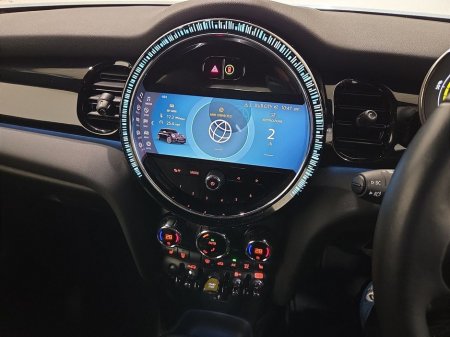 2022 MINI Hatch Electric Level 2 €20,950 thumbnail