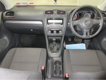 2010 Volkswagen Golf - thumbnail 10
