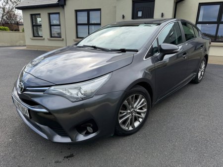 2017 Toyota Avensis - photo 2