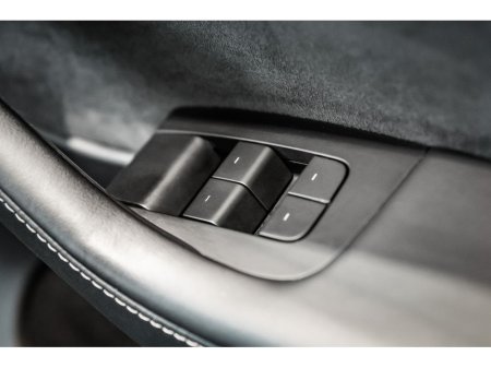 2022 Tesla Model Y E Long Range AWD €29,899 thumbnail