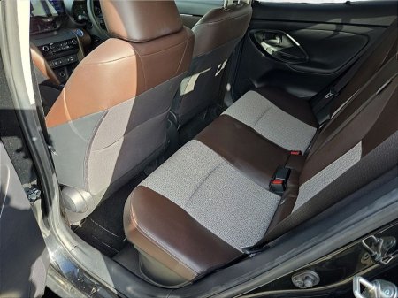 2021 Toyota Yaris Cross - thumbnail 8