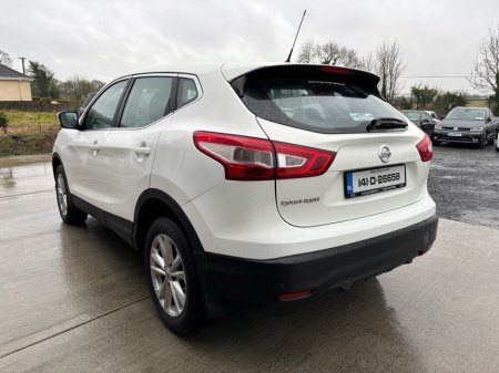 2014 Nissan Qashqai 1.2 PET SV €7,995