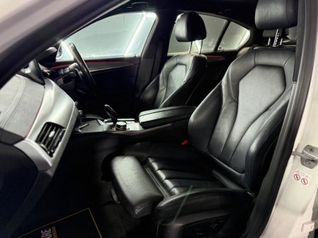 2017 BMW 5 Series - thumbnail 17