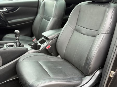 2017 Nissan Qashqai - thumbnail 31