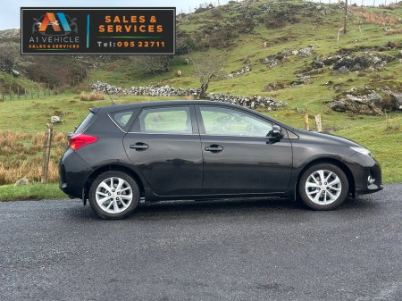 2015 Toyota Auris - thumbnail 21