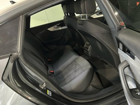 2021 Audi A5 SPORTBACK 35 TDI 163BHP S 4DR 40 S-TRONIC LINE €35,900 thumbnail