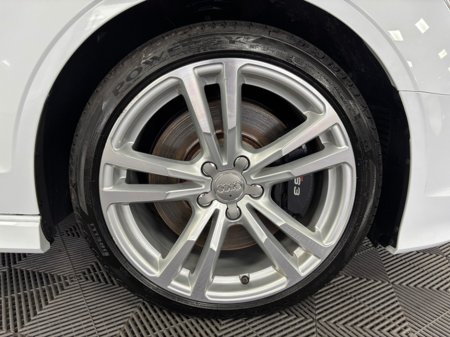 2016 Audi S3 AUDI S3 QUATTRO 300BHP*HALF LEATHER ALCANTARA SEATS*REVERSE CAMERA*BLUETOOTH AUDIO*FINANCE AVAILABLE TRADE INS WELCOME* €22,500 thumbnail