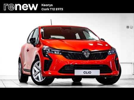 2025 Renault Clio - thumbnail 1