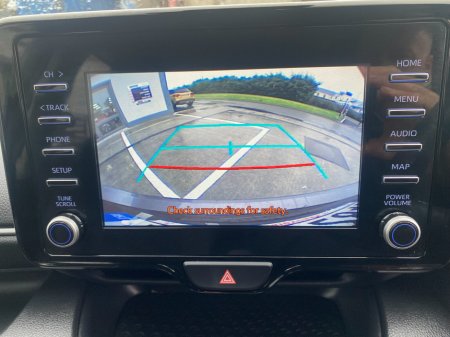 2024 Toyota Yaris - thumbnail 19