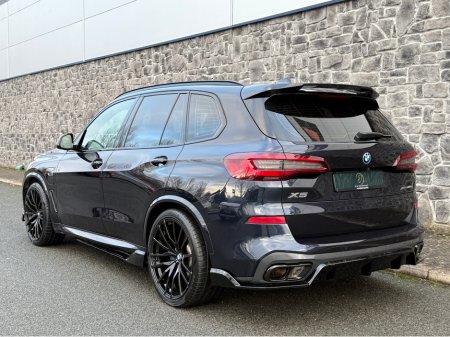 2022 BMW X5 M SPORT M PERF G05 X-DRIVE 5DR A €58,950 thumbnail