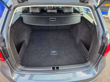 2014 Volkswagen Passat - thumbnail 9