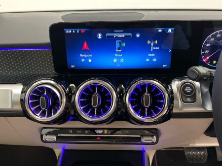 2025 Mercedes-Benz GLB - thumbnail 11