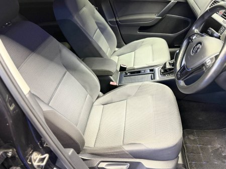 2015 Volkswagen Golf 1.2 TSI 110 bhp DSG Comfortline €12,999 thumbnail