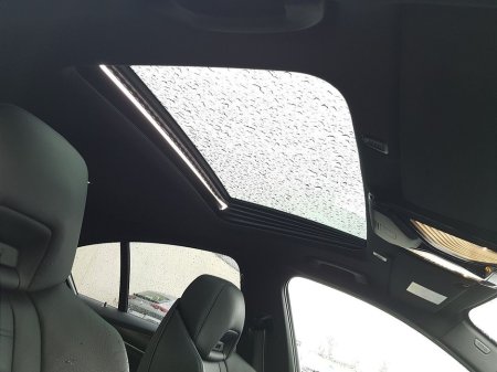 2021 BMW 5 Series - thumbnail 23