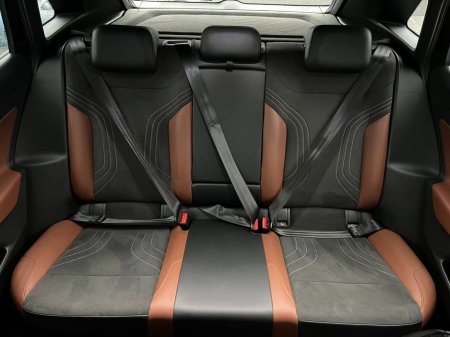 2023 Volkswagen ID.4 PRO LIFE 77KWH // APPLE CARPLAY/ANDROID AUTO // DIAMOND CUT ALLOYS // AMBIENT LIGHTING €25,900 thumbnail