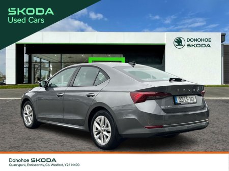 2022 Skoda Octavia - thumbnail 3