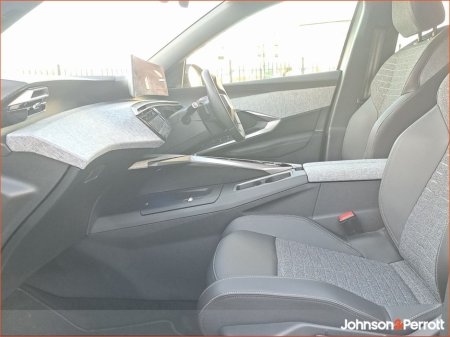 2025 Peugeot 3008 1.2 MHEV 145bhp eDCS6 Allure €45,450