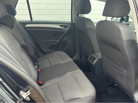 2015 Volkswagen Golf 1.6 TDI MATCH BLUEMOTION 105PS 5 5DR €11,950 thumbnail