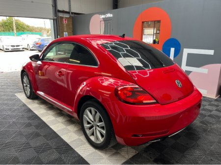 2018 Volkswagen Beetle - thumbnail 4