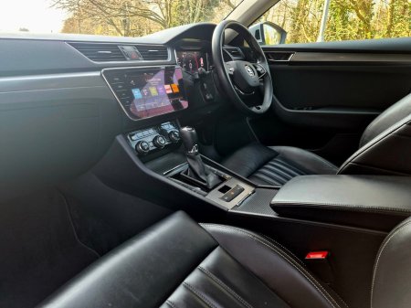2022 Skoda Superb - thumbnail 15
