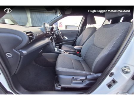 2023 Toyota Yaris Cross - thumbnail 6