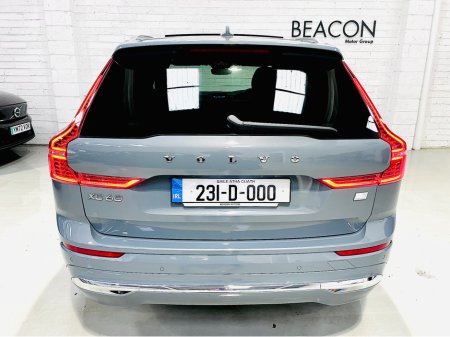 2023 Volvo XC60 - thumbnail 7