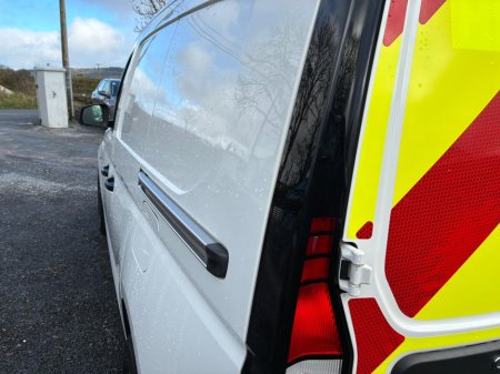 2023 Volkswagen Caddy - thumbnail 13