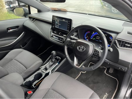 2023 Toyota Corolla LUNA HATCHBACK AUTOMATIC 1.8 PETROL //LOW MILES//REVERSE CAMERA//ADAPTIVE CRUISE CONTROL//CARPLAY// €24,950 thumbnail