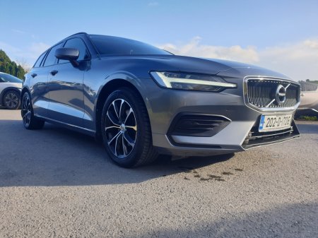 2020 Volvo V60 D3 (150hp) Momentum Auto