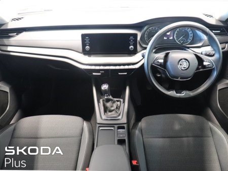 2023 Skoda Octavia - view 2