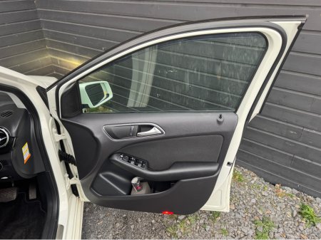 2014 Mercedes-Benz B Class - thumbnail 14