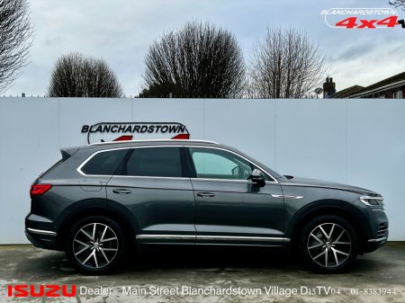 2020 Volkswagen Touareg DESIGN 3.0 TDI €44,900 thumbnail